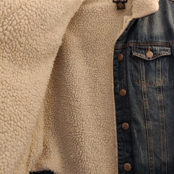 Hot topic Sherpa Lined Denim Jacket - Plus Size - Picture 5 of 7